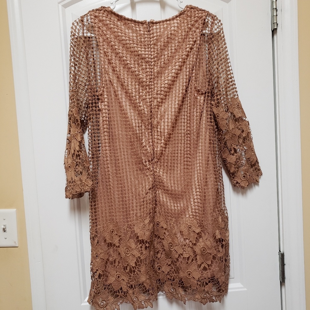 Brown crochet boutique dress - Picture 4 of 4